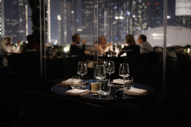 How Top Restaurants Transform Dining into an Unforgettable Experience
